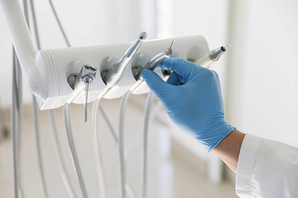 Professional Emergency Dentist technician working in Fairwood, WA